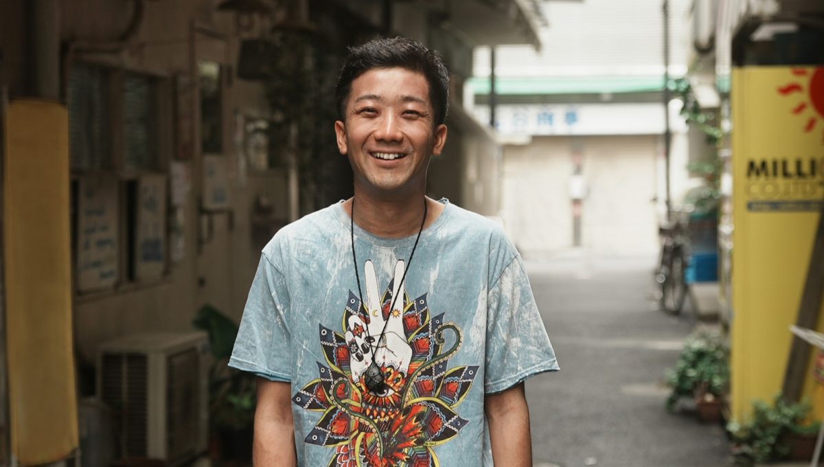 瑛人がタイ語と共に紡ぐ、新しい「香水」 | BIG UP!zine